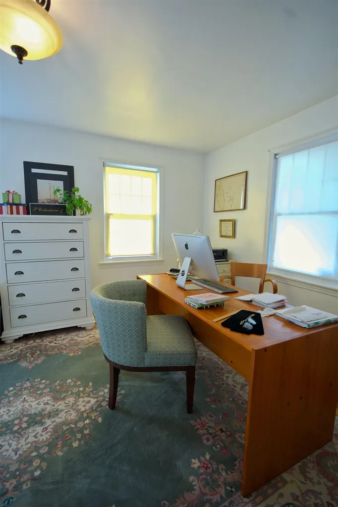 104 North Gate Road Manchester NH 03104