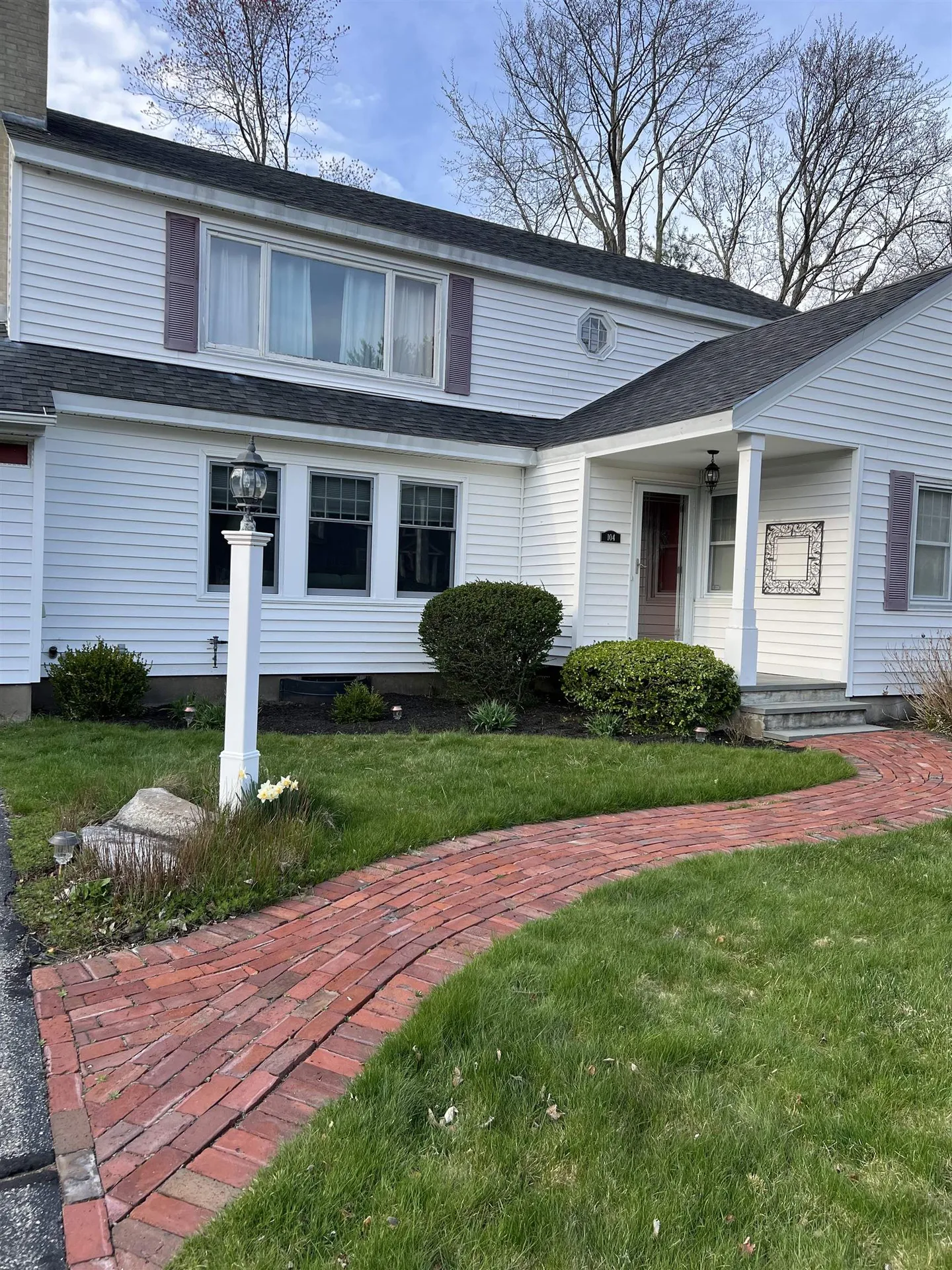 104 North Gate Road Manchester NH 03104