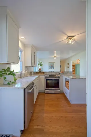 104 North Gate Road Manchester NH 03104