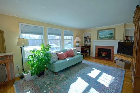 104 North Gate Road Manchester NH 03104