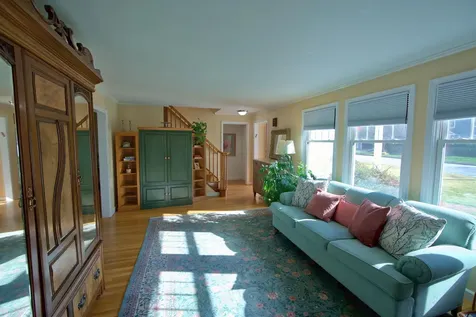 104 North Gate Road Manchester NH 03104