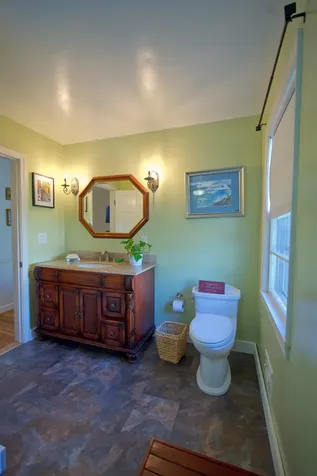 104 North Gate Road Manchester NH 03104