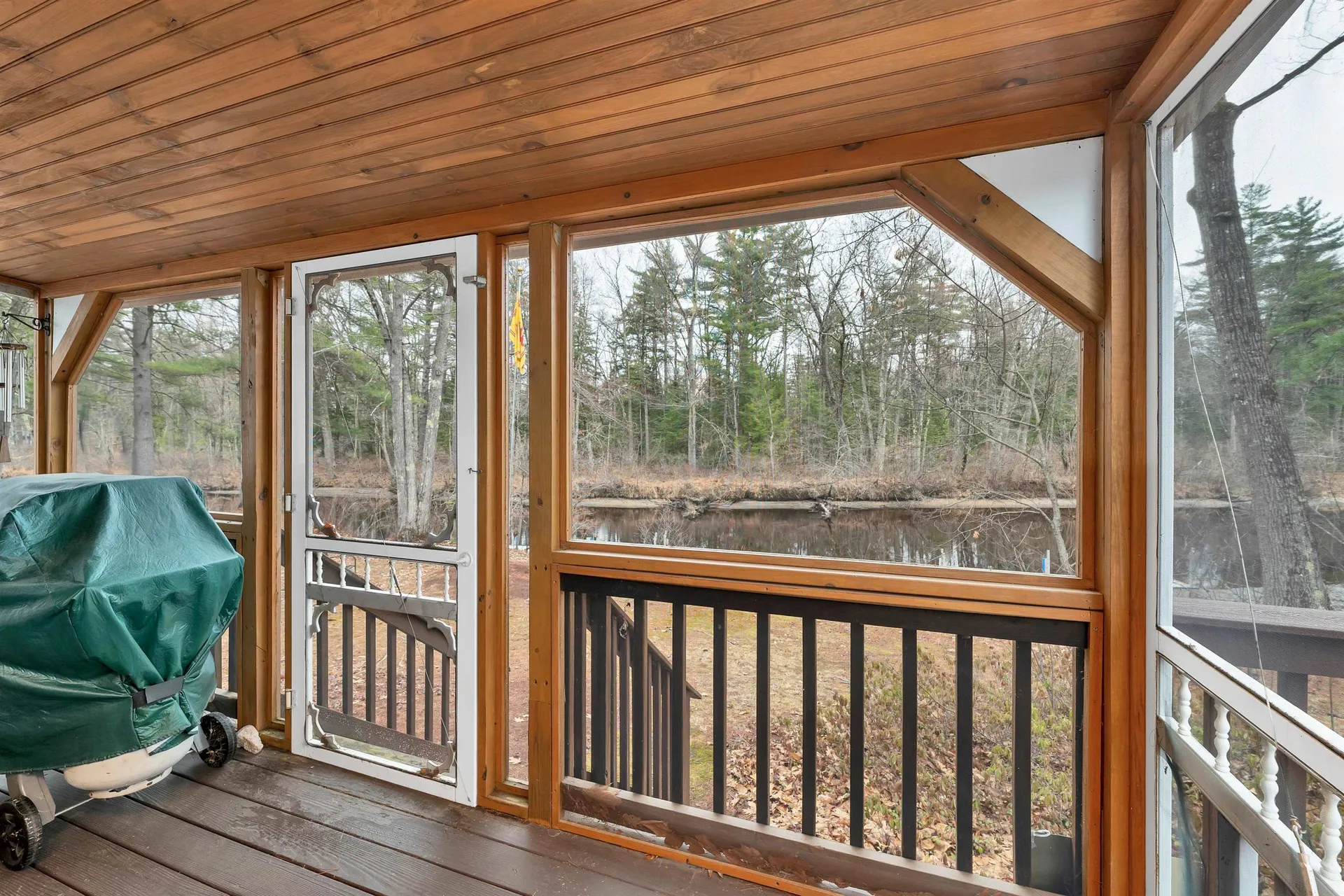 16 Hodsdon Shore Road Ossipee NH 03814