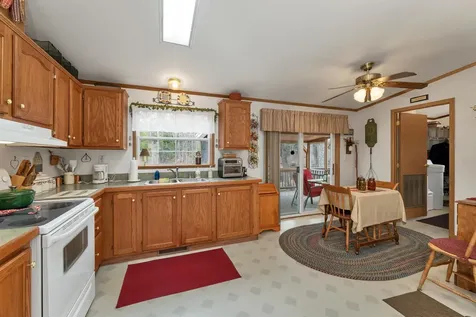 16 Hodsdon Shore Road Ossipee NH 03814