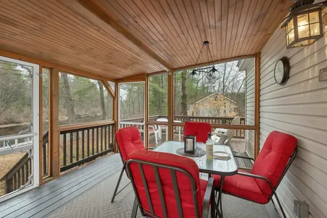 16 Hodsdon Shore Road Ossipee NH 03814