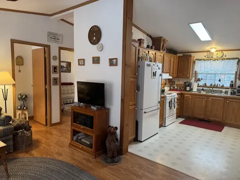 16 Hodsdon Shore Road Ossipee NH 03814