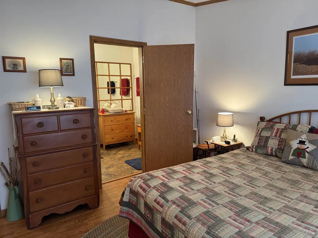 16 Hodsdon Shore Road Ossipee NH 03814