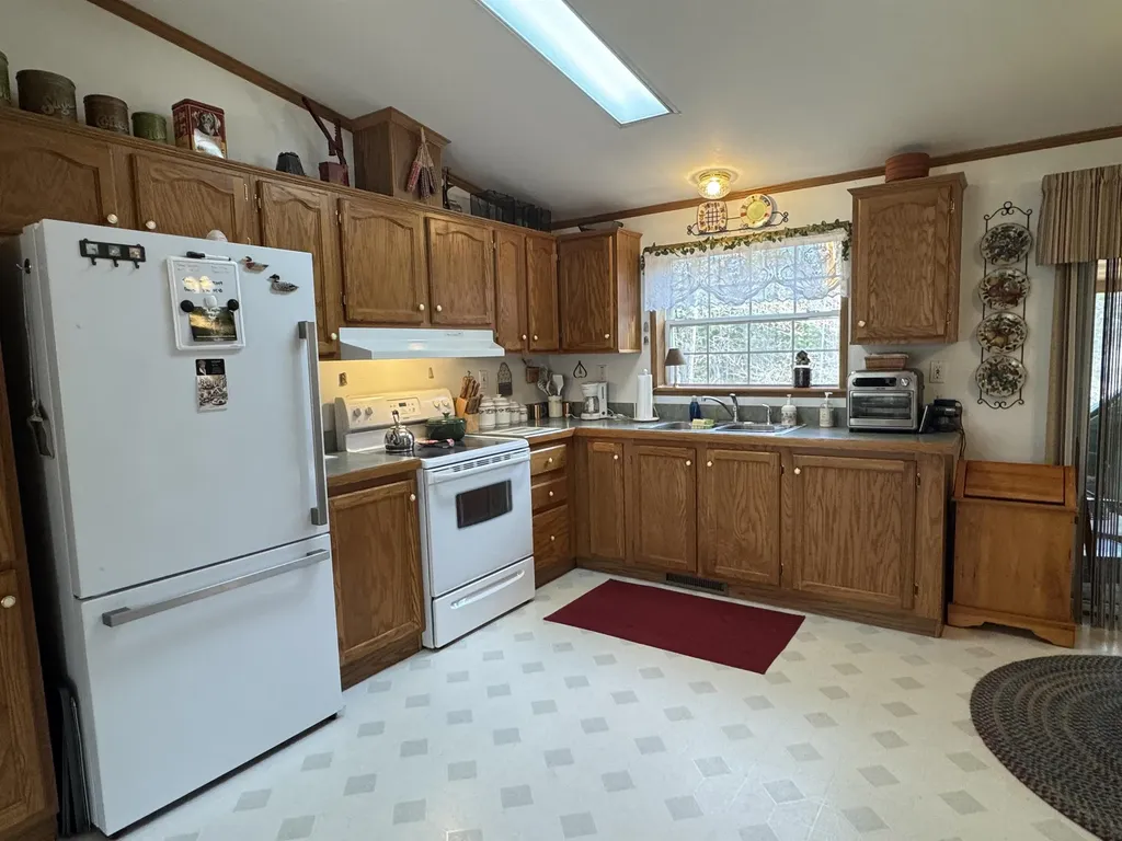 16 Hodsdon Shore Road Ossipee NH 03814