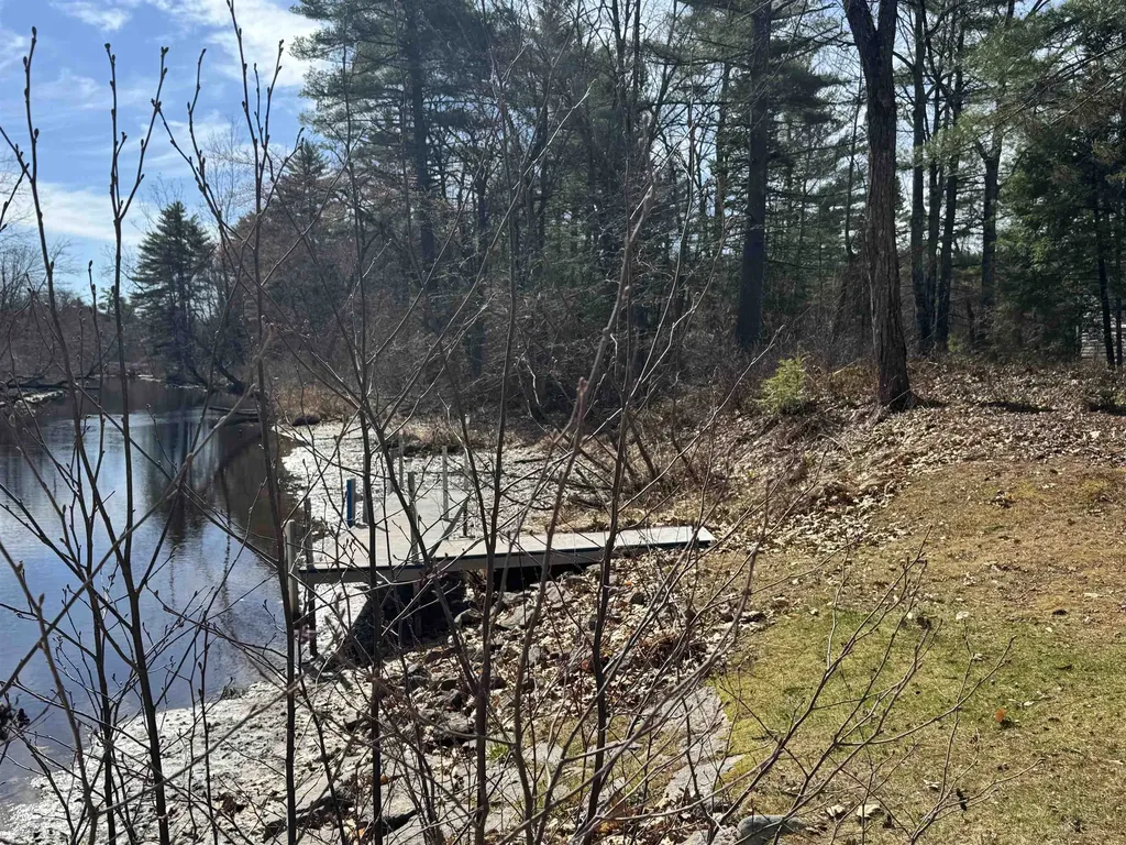 16 Hodsdon Shore Road Ossipee NH 03814