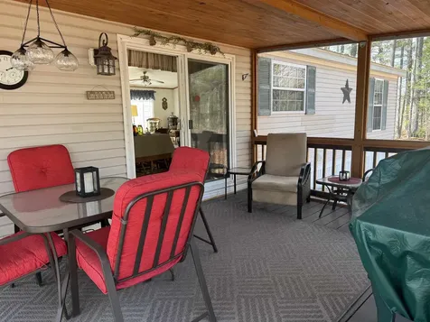 16 Hodsdon Shore Road Ossipee NH 03814