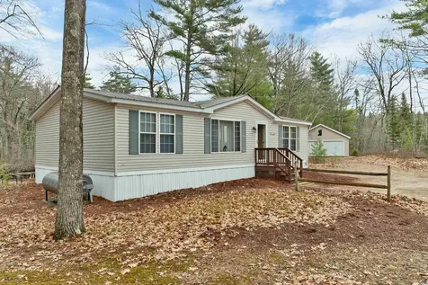 16 Hodsdon Shore Road Ossipee NH 03814