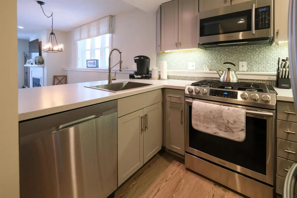 19 White Loop Ludlow VT 05149