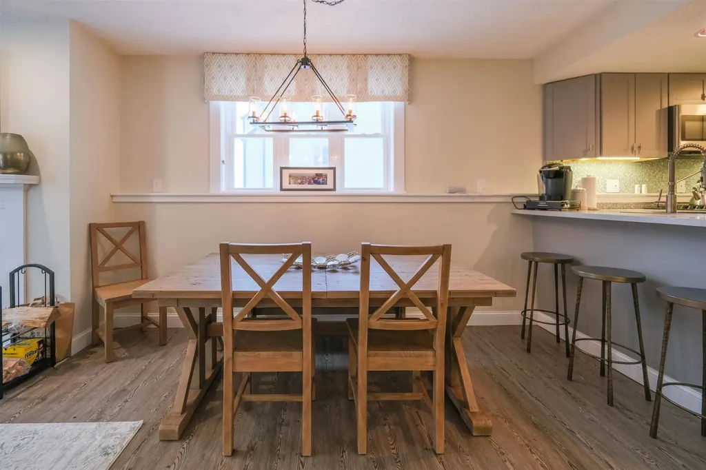 19 White Loop Ludlow VT 05149