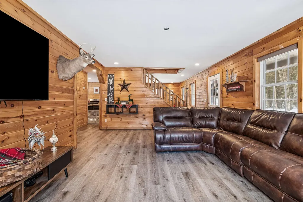 25 Laplante Road Cavendish VT 05142