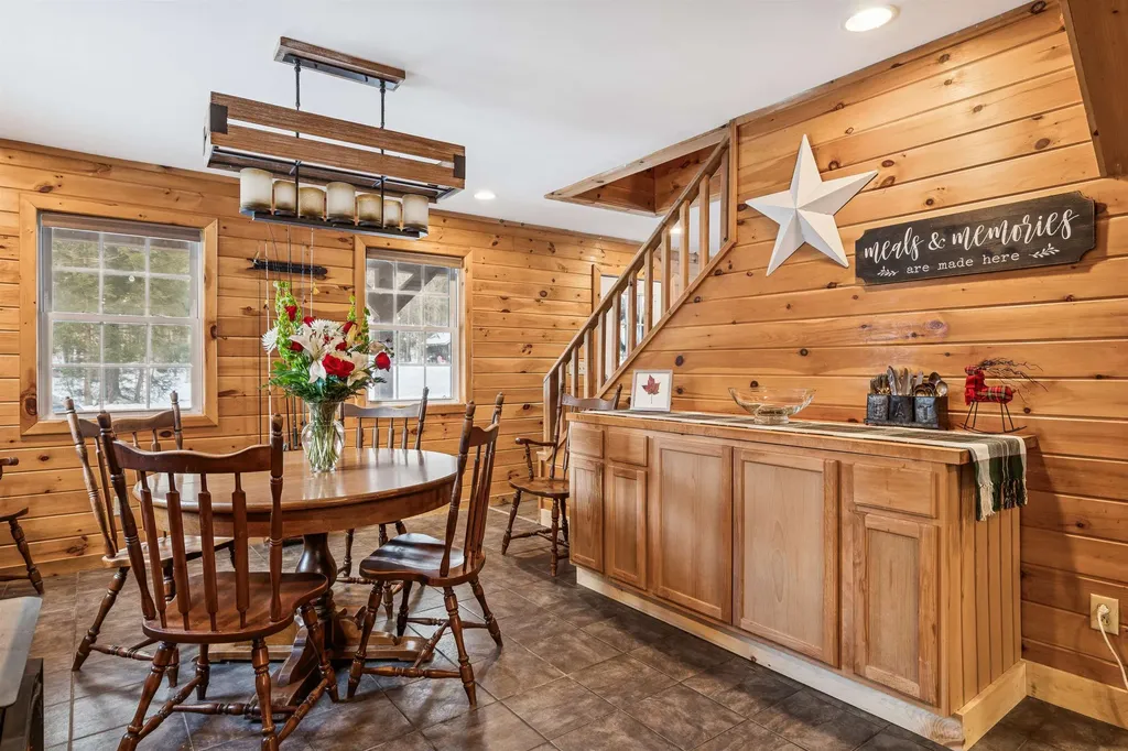 25 Laplante Road Cavendish VT 05142