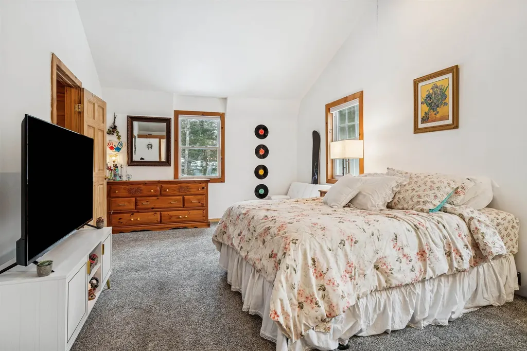 25 Laplante Road Cavendish VT 05142