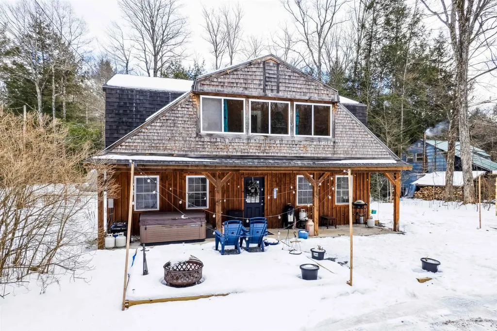 25 Laplante Road Cavendish VT 05142