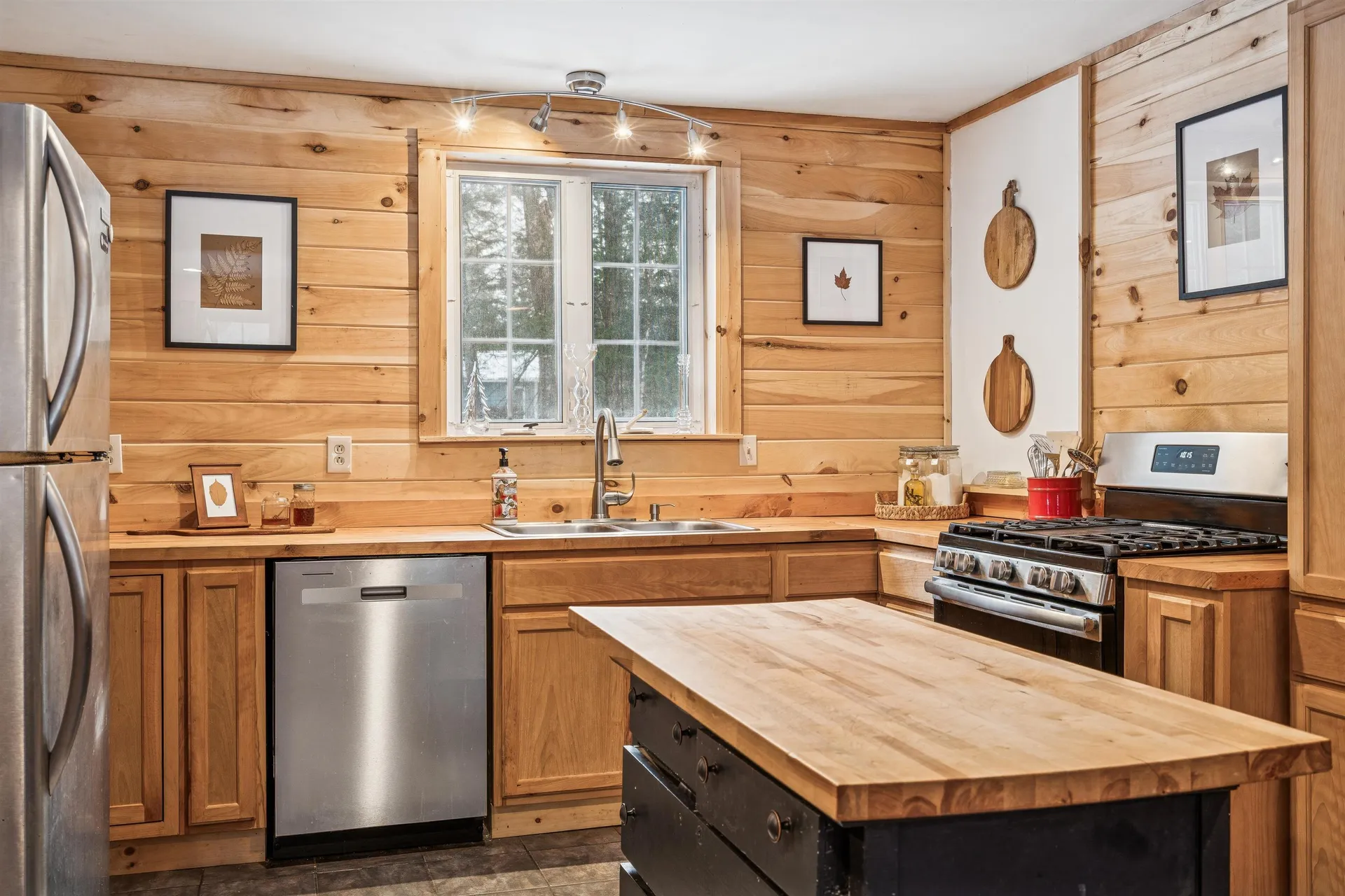 25 Laplante Road Cavendish VT 05142