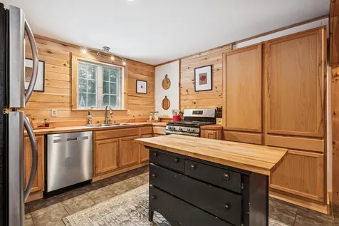 25 Laplante Road Cavendish VT 05142