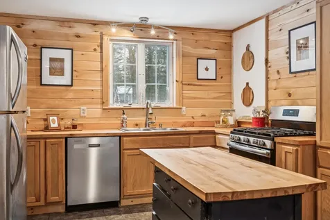 25 Laplante Road Cavendish VT 05142