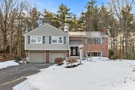 6 Barkland Drive Derry NH 03038