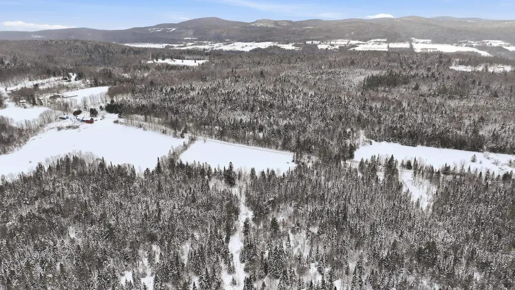 1090 Center Road Albany VT 05845