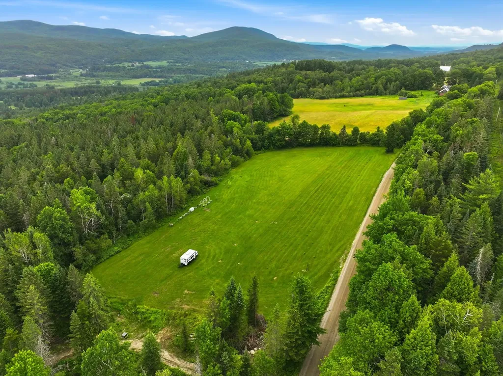 1090 Center Road Albany VT 05845