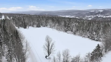 1090 Center Road Albany VT 05845