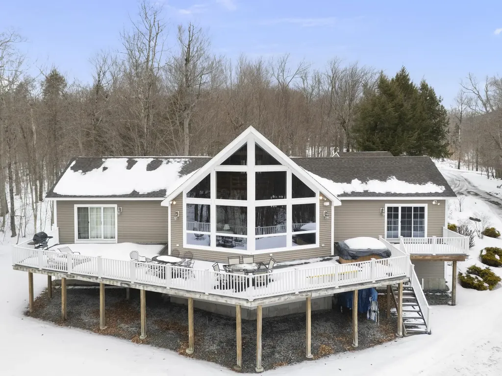 1 Tom's Cabin Road Dover VT 05356