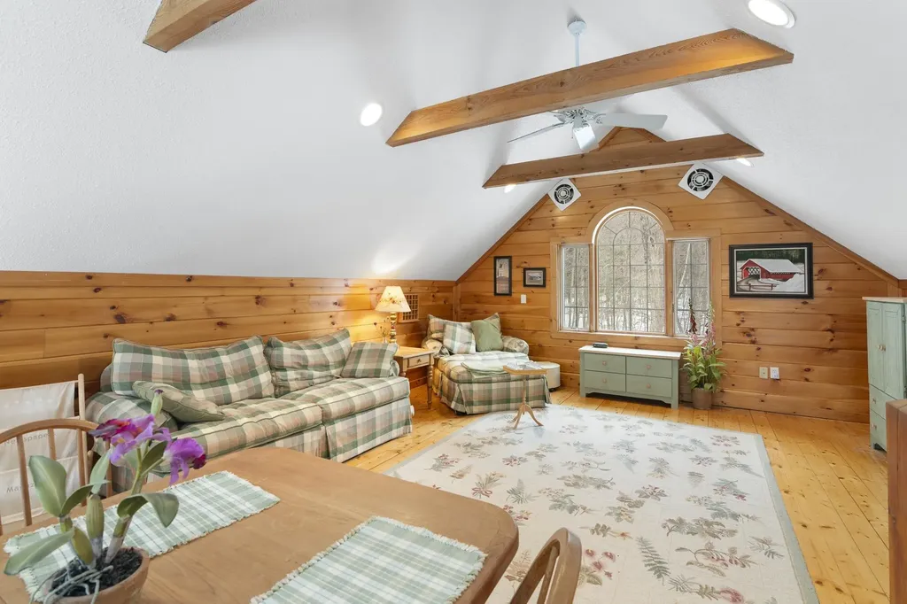 1 Tom's Cabin Road Dover VT 05356