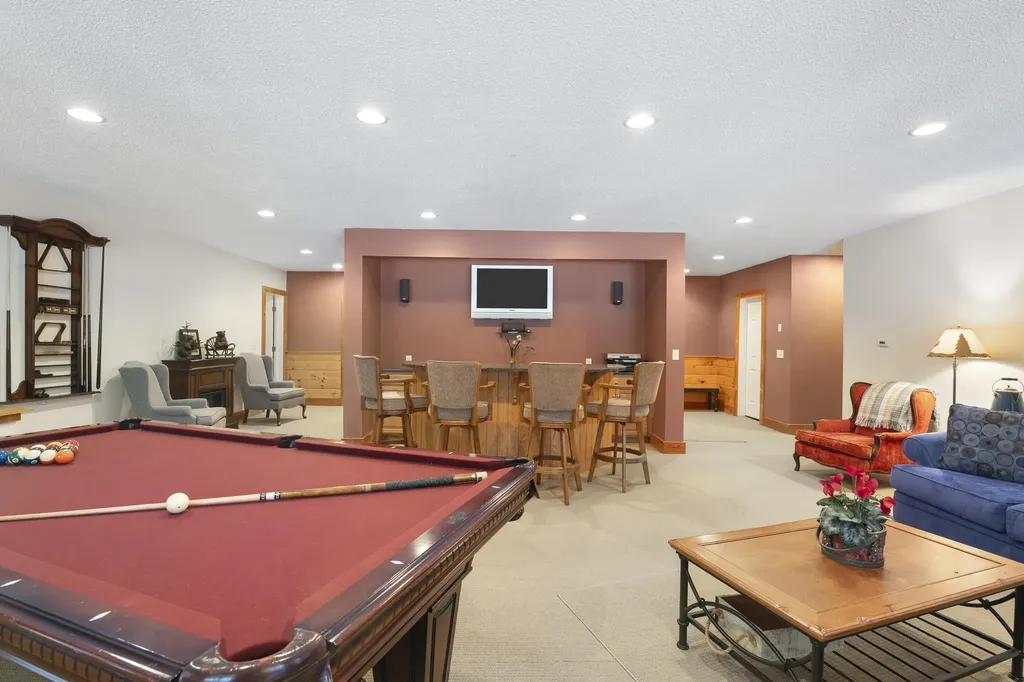 1 Tom's Cabin Road Dover VT 05356