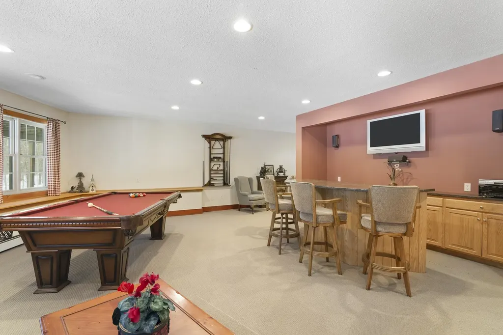 1 Tom's Cabin Road Dover VT 05356