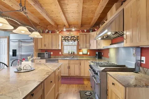 1 Tom's Cabin Road Dover VT 05356