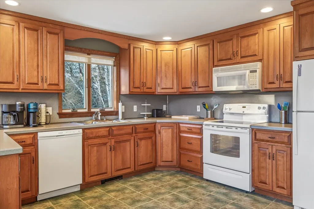 201 Spruce Drive Andover VT 05143