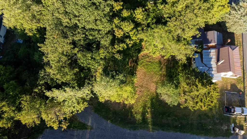 68 Pine Street Bristol VT 05443