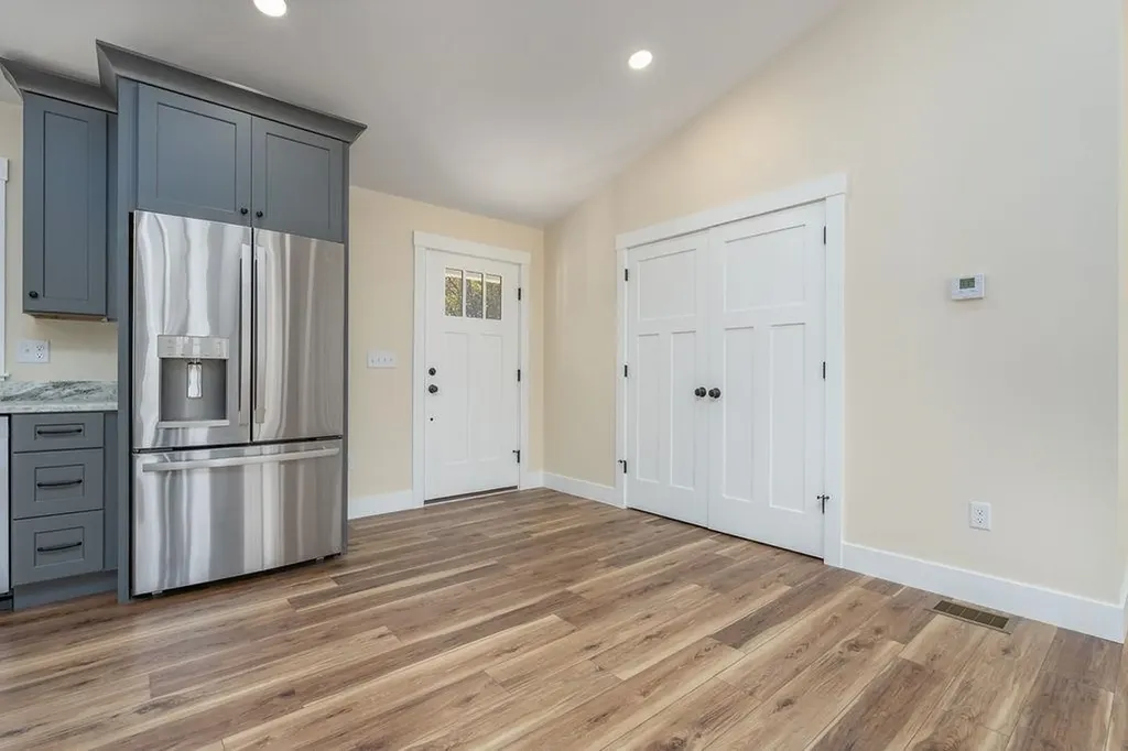 320 Knox Marsh Road Madbury NH 03823