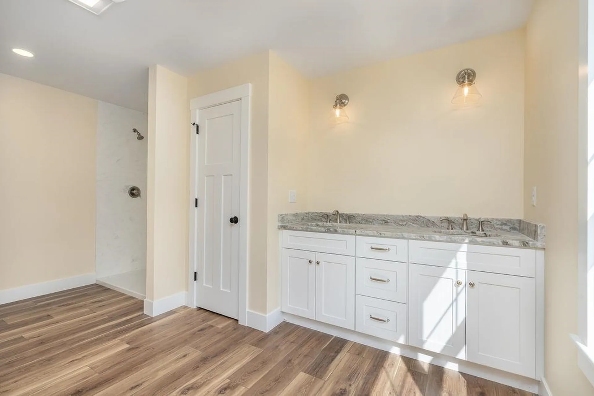 320 Knox Marsh Road Madbury NH 03823