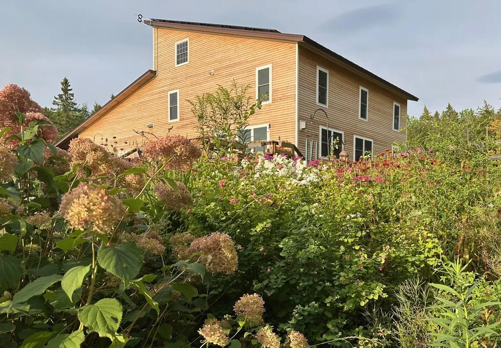 1090 Center Road Albany VT 05820