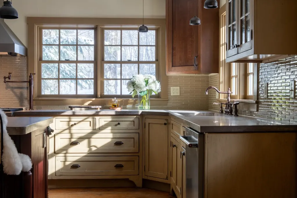 318 Upper Hollow Hill Road Stowe VT 05672