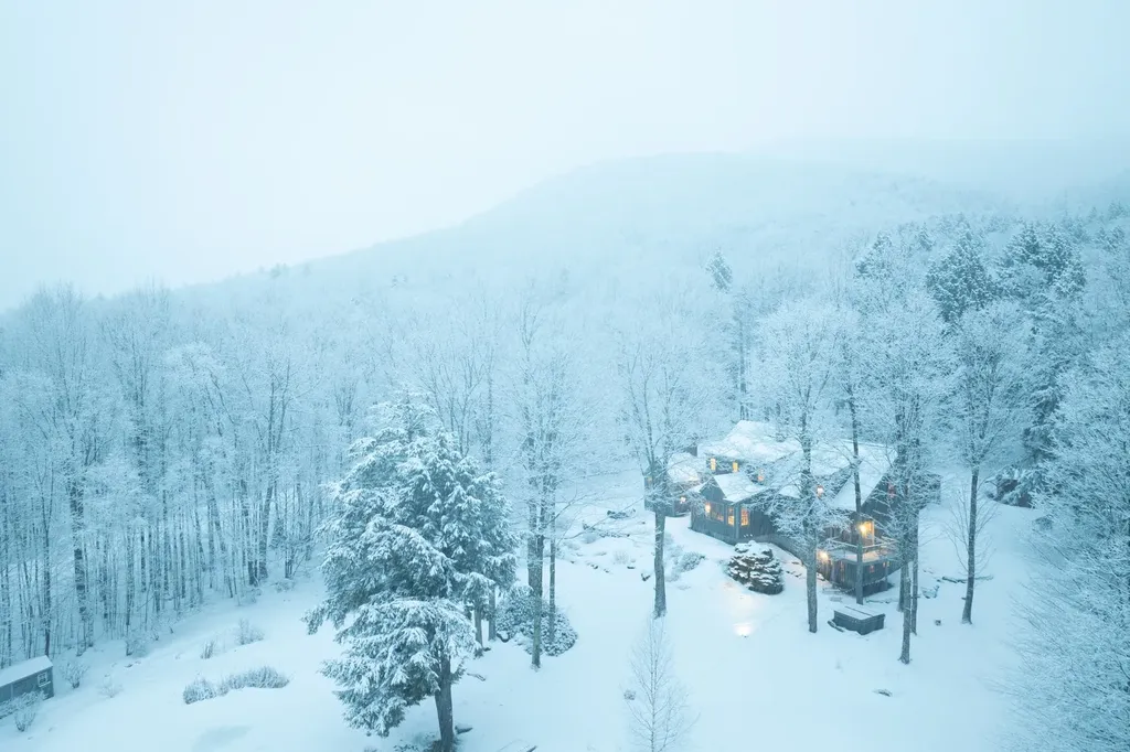 318 Upper Hollow Hill Road Stowe VT 05672