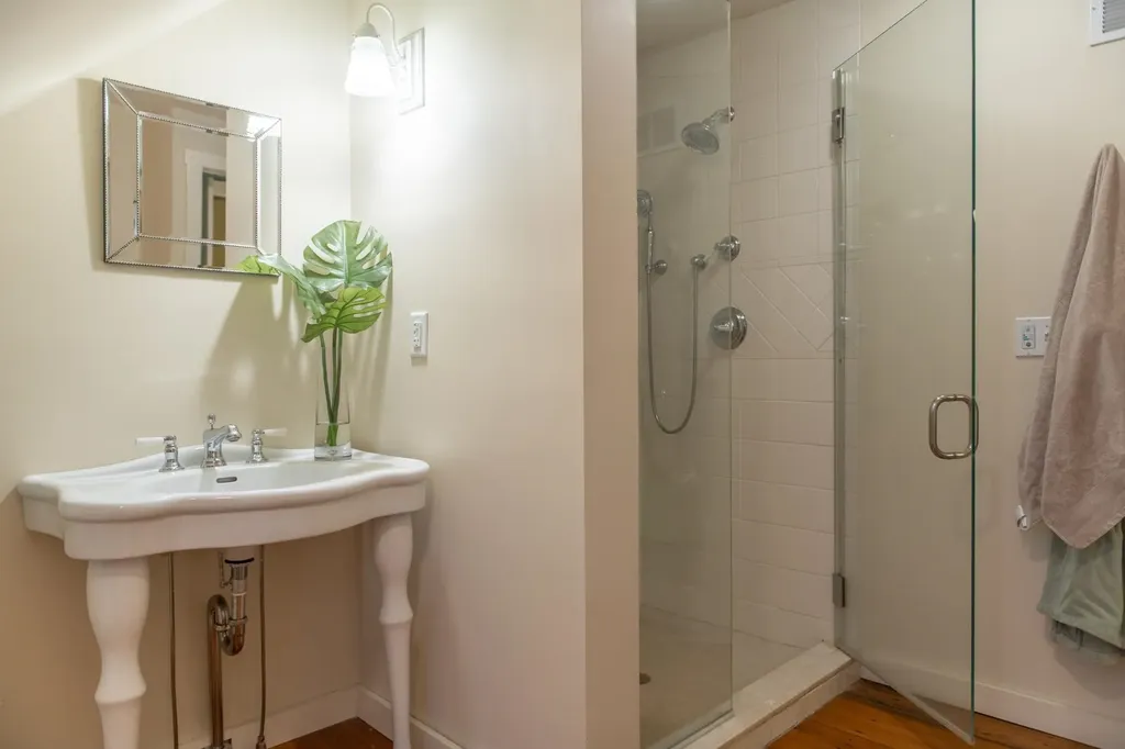 318 Upper Hollow Hill Road Stowe VT 05672