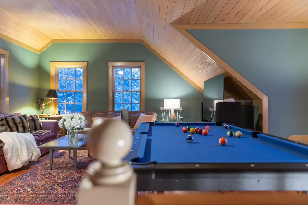 318 Upper Hollow Hill Road Stowe VT 05672