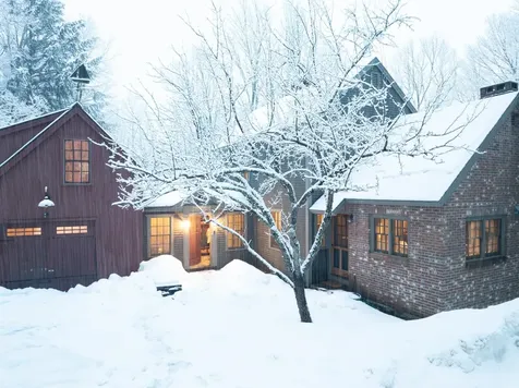 318 Upper Hollow Hill Road Stowe VT 05672