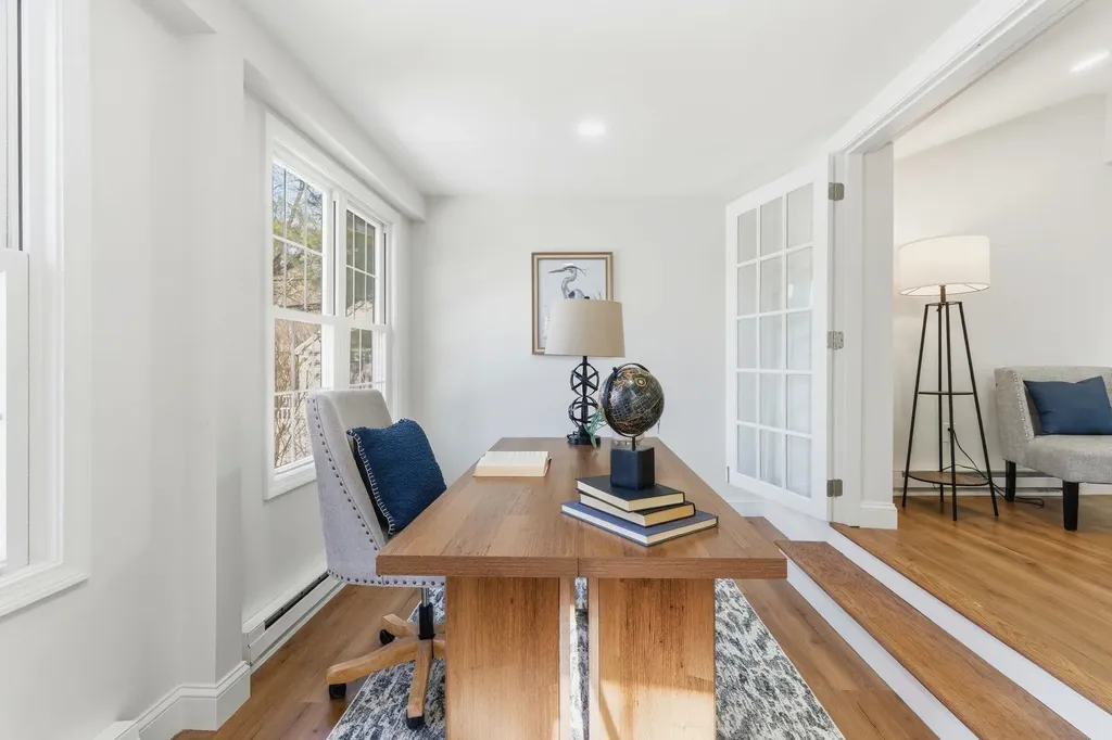 18 South Village Road Loudon NH 03307