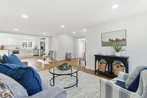 18 South Village Road Loudon NH 03307