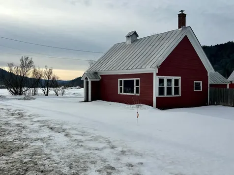 4349 Vt Rt14 Brookfield VT 05036