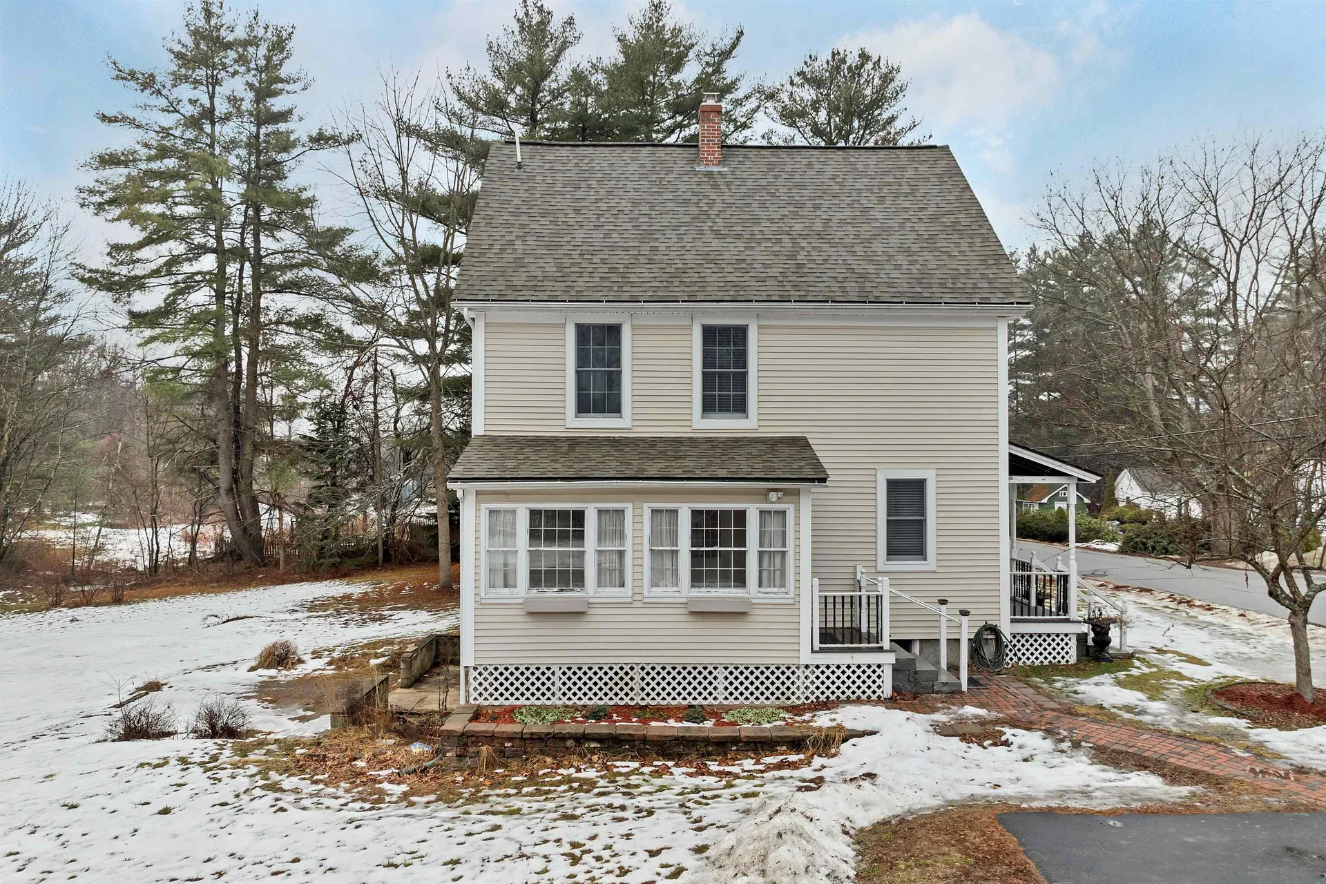 27 River Road Allenstown NH 03275