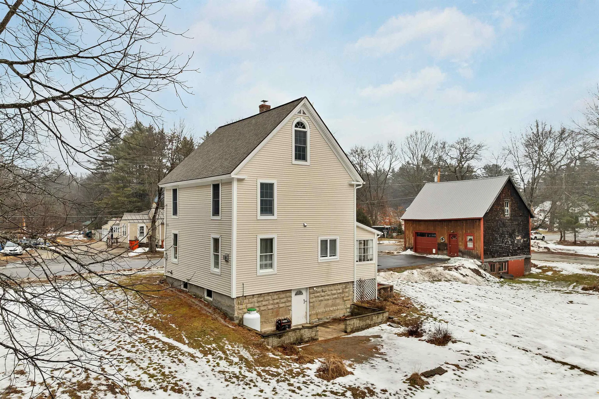 27 River Road Allenstown NH 03275