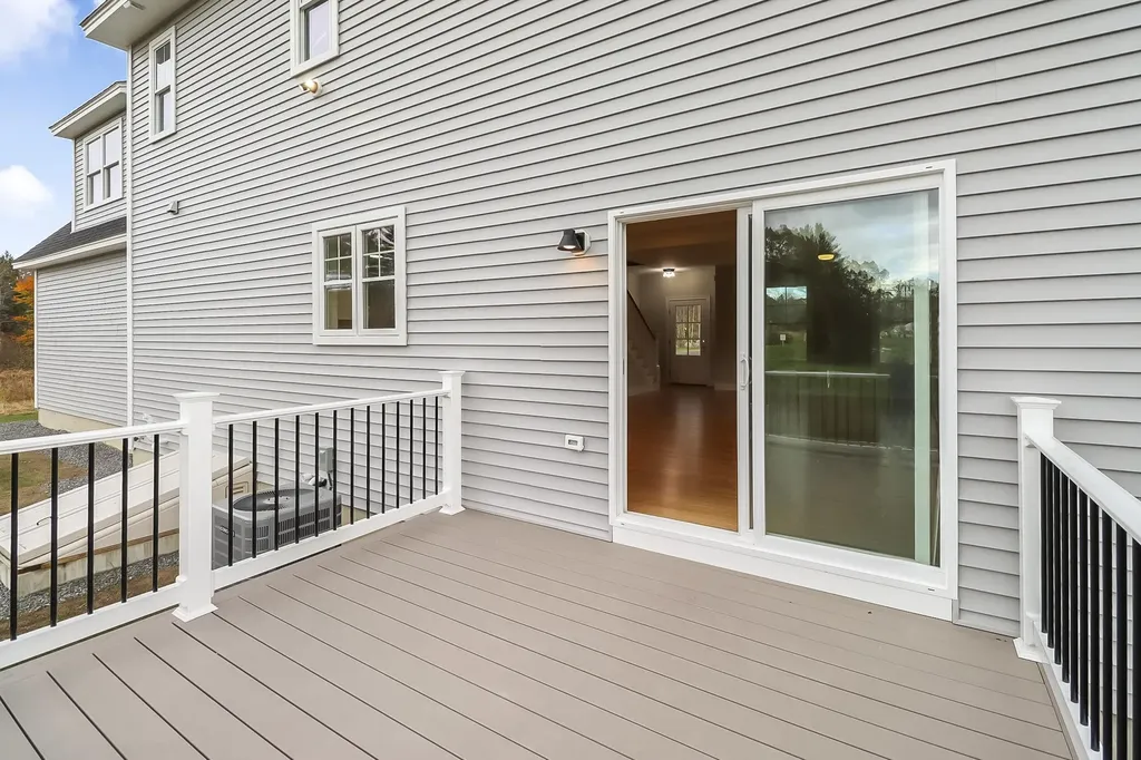 293 Sandown Road Fremont NH 03044