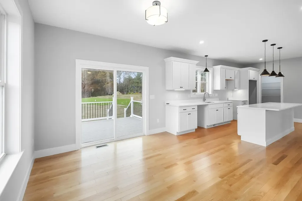 293 Sandown Road Fremont NH 03044